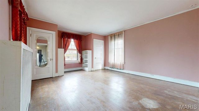 49 Kingsbury Place, St Louis, MO 63112