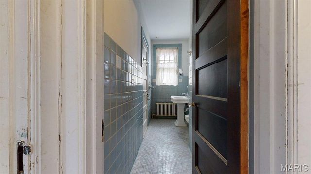 49 Kingsbury Place, St Louis, MO 63112