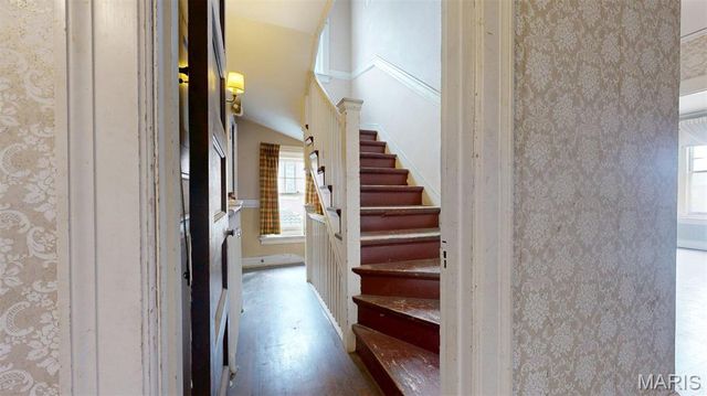 49 Kingsbury Place, St Louis, MO 63112