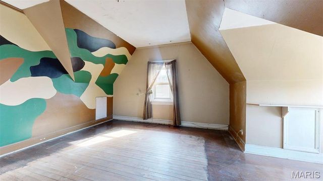 49 Kingsbury Place, St Louis, MO 63112