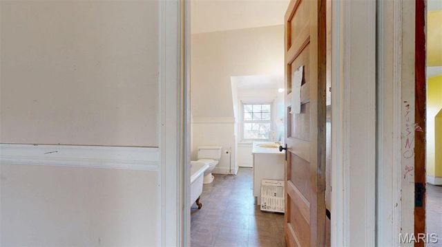 49 Kingsbury Place, St Louis, MO 63112