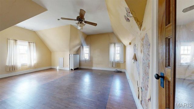 49 Kingsbury Place, St Louis, MO 63112