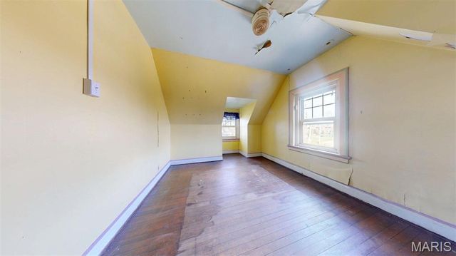 49 Kingsbury Place, St Louis, MO 63112