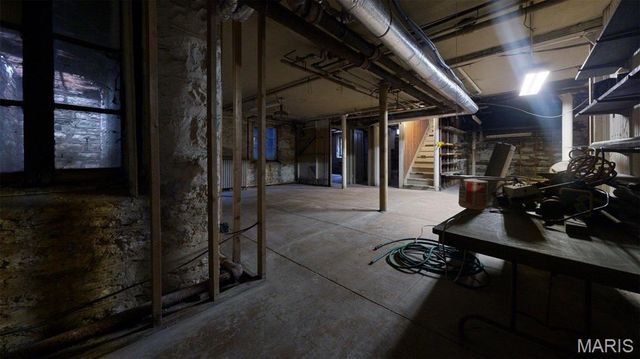 49 Kingsbury Place, St Louis, MO 63112