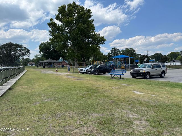 421 E 2nd Street, Washington, NC 27889