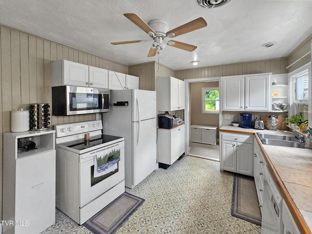 2505 Osborne Street, Bristol, VA 24201