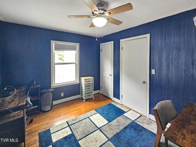 2505 Osborne Street, Bristol, VA 24201