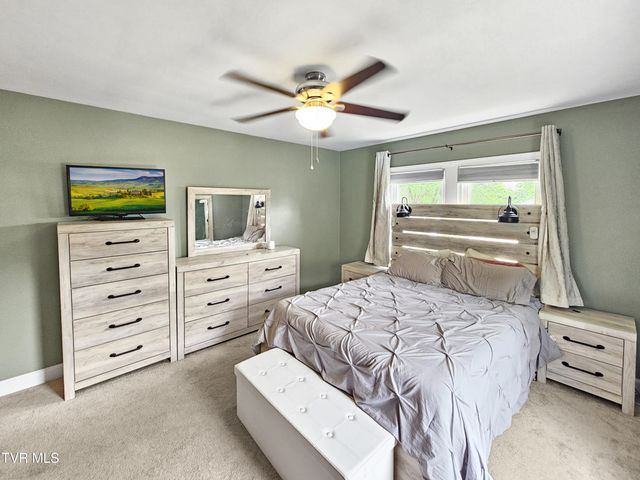 2505 Osborne Street, Bristol, VA 24201