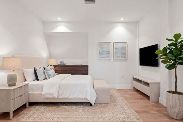 41 SW Seminole Street 204, Stuart, FL 34994