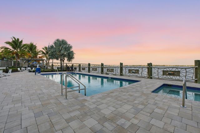 41 SW Seminole Street 204, Stuart, FL 34994