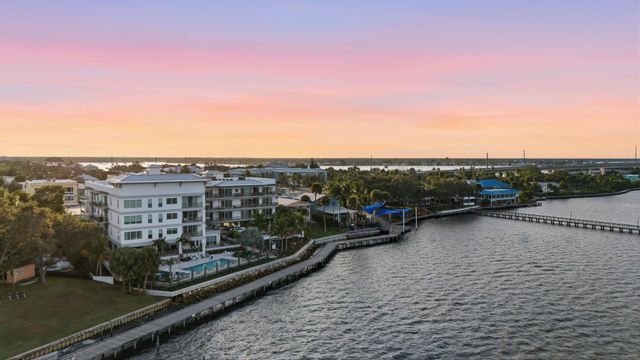 41 SW Seminole Street 204, Stuart, FL 34994