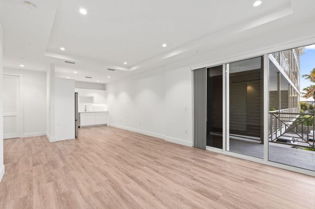 41 SW Seminole Street 204, Stuart, FL 34994