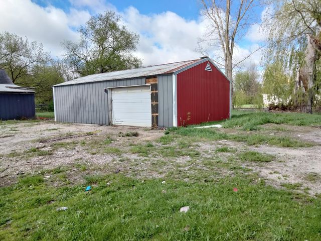 608 10 Mile Road Nw, Alpine Twp, MI 49345