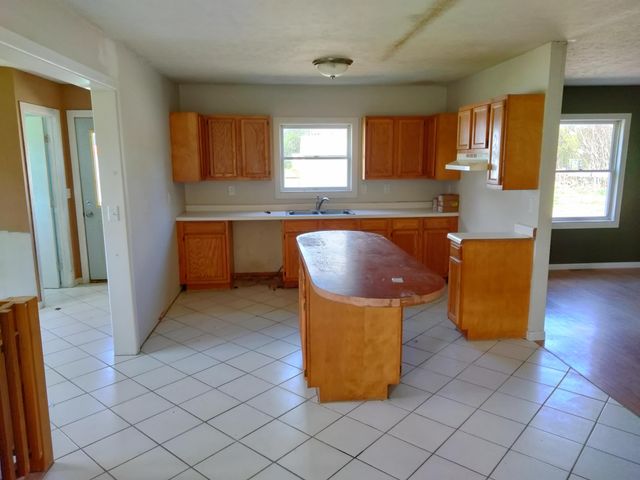 608 10 Mile Road Nw, Alpine Twp, MI 49345