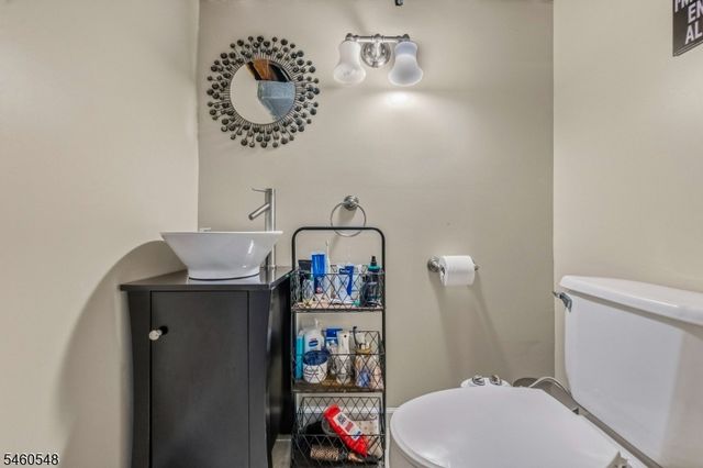 32 New St, Wayne Twp., NJ 07470