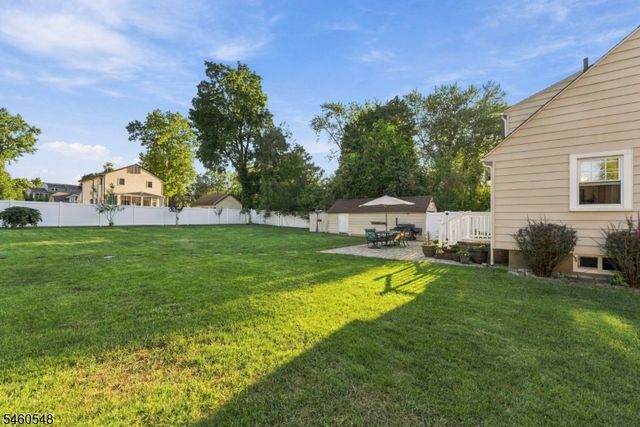 32 New St, Wayne Twp., NJ 07470