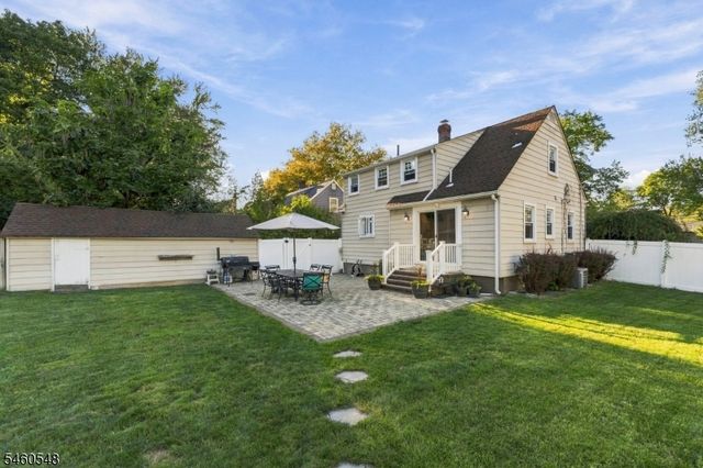 32 New St, Wayne Twp., NJ 07470