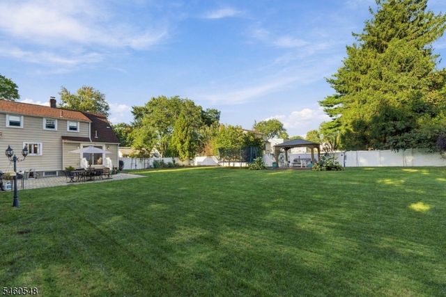 32 New St, Wayne Twp., NJ 07470