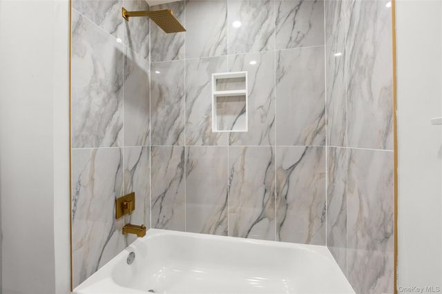 18 Clark Street, Huntington, NY 11743