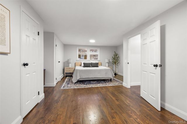 18 Clark Street, Huntington, NY 11743