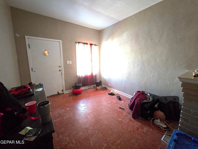 906 Tays Street, A B C D, El Paso, TX 79901