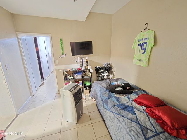 906 Tays Street, A B C D, El Paso, TX 79901