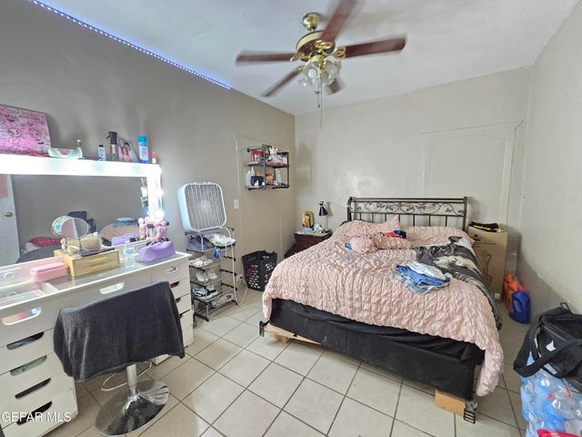 906 Tays Street, A B C D, El Paso, TX 79901
