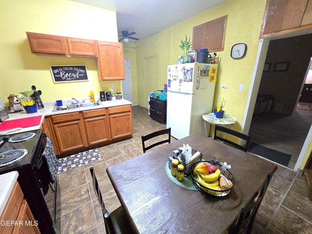 906 Tays Street, A B C D, El Paso, TX 79901