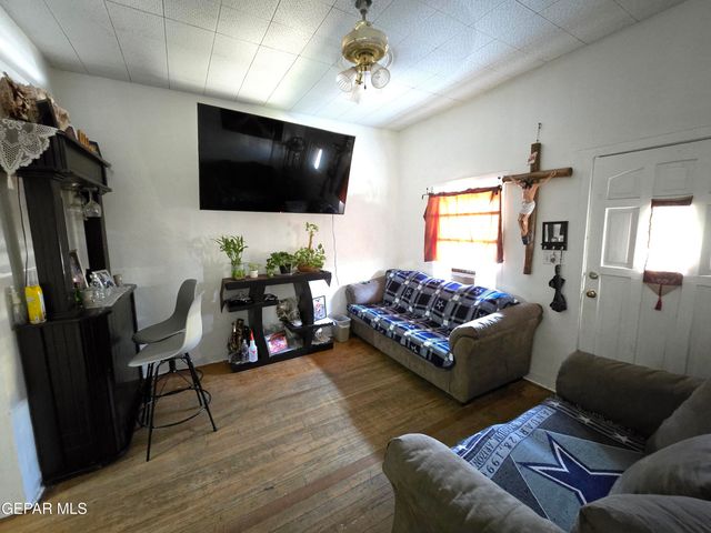 906 Tays Street, A B C D, El Paso, TX 79901