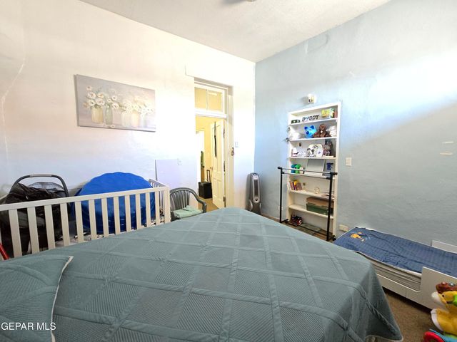 906 Tays Street, A B C D, El Paso, TX 79901