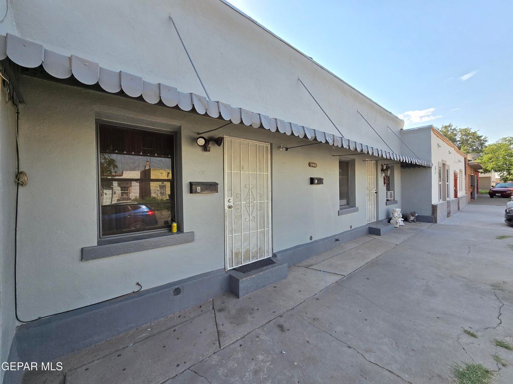 906 Tays Street, A B C D, El Paso, TX 79901