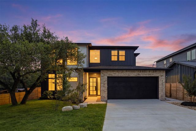 18303 Lake Oaks DR, Jonestown, TX 78645