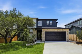 18303 Lake Oaks DR, Jonestown, TX 78645
