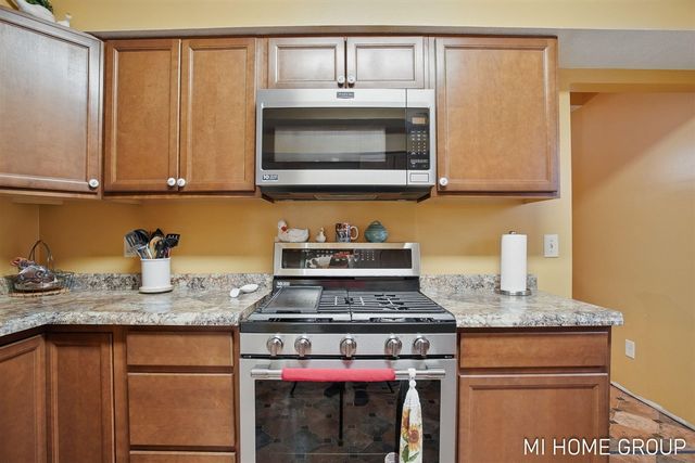 316 W 13th Street, Holland, MI 49423