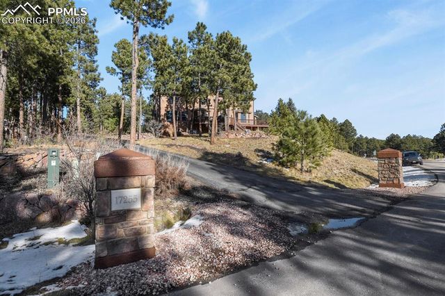 17255 Lamplight Drive, Monument, CO 80132