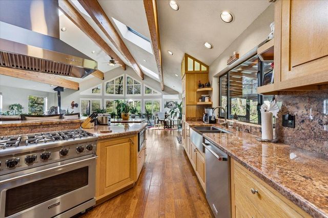 22174 Jennifer Dr, Grass Valley, CA 95949