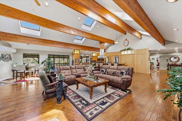 22174 Jennifer Dr, Grass Valley, CA 95949