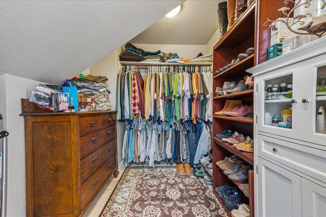 22174 Jennifer Dr, Grass Valley, CA 95949