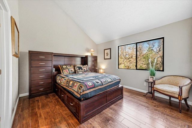 22174 Jennifer Dr, Grass Valley, CA 95949