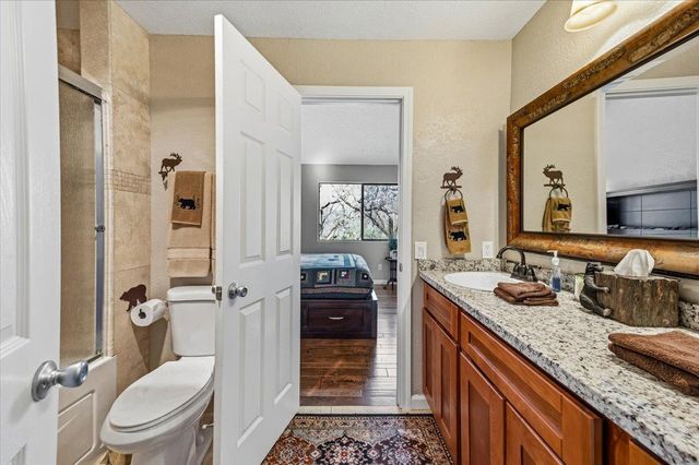 22174 Jennifer Dr, Grass Valley, CA 95949