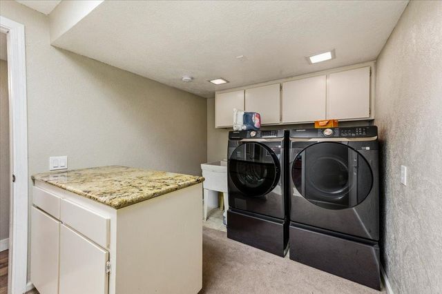 22174 Jennifer Dr, Grass Valley, CA 95949