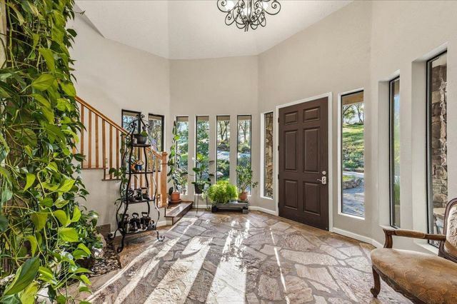 22174 Jennifer Dr, Grass Valley, CA 95949