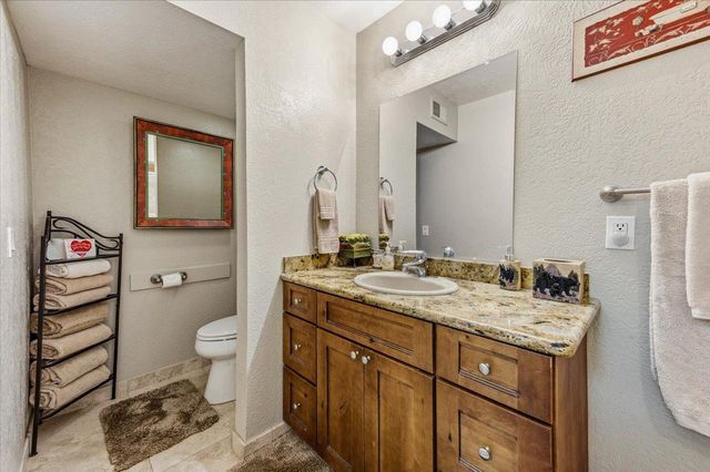 22174 Jennifer Dr, Grass Valley, CA 95949