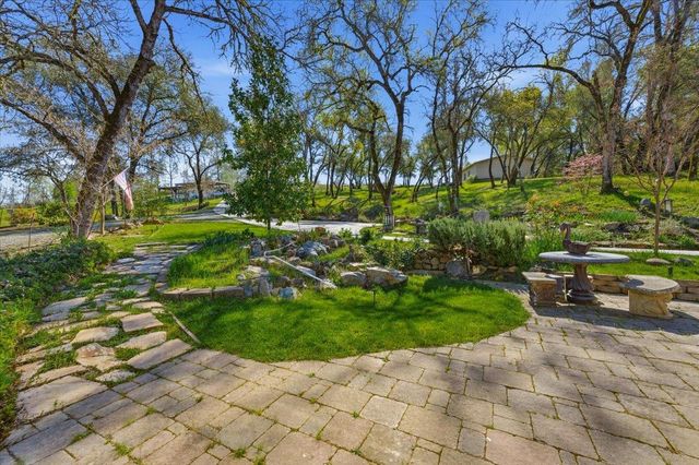 22174 Jennifer Dr, Grass Valley, CA 95949