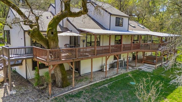 22174 Jennifer Dr, Grass Valley, CA 95949