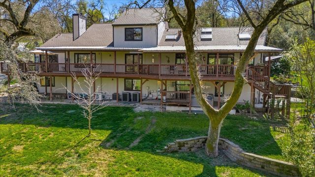 22174 Jennifer Dr, Grass Valley, CA 95949