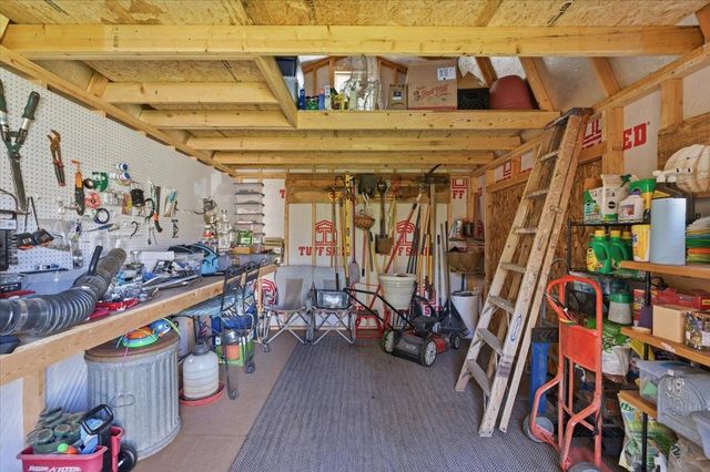 22174 Jennifer Dr, Grass Valley, CA 95949