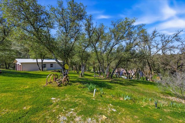 22174 Jennifer Dr, Grass Valley, CA 95949