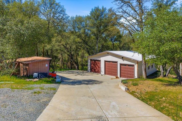 22174 Jennifer Dr, Grass Valley, CA 95949
