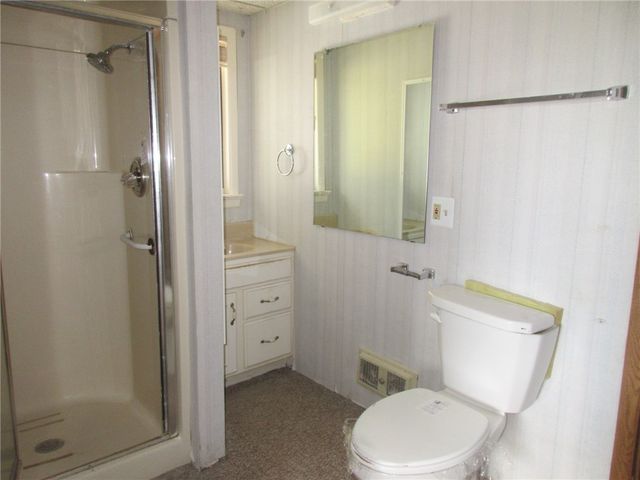 35 Pleasant Valley Rd, Buffalo Twp, PA 15323